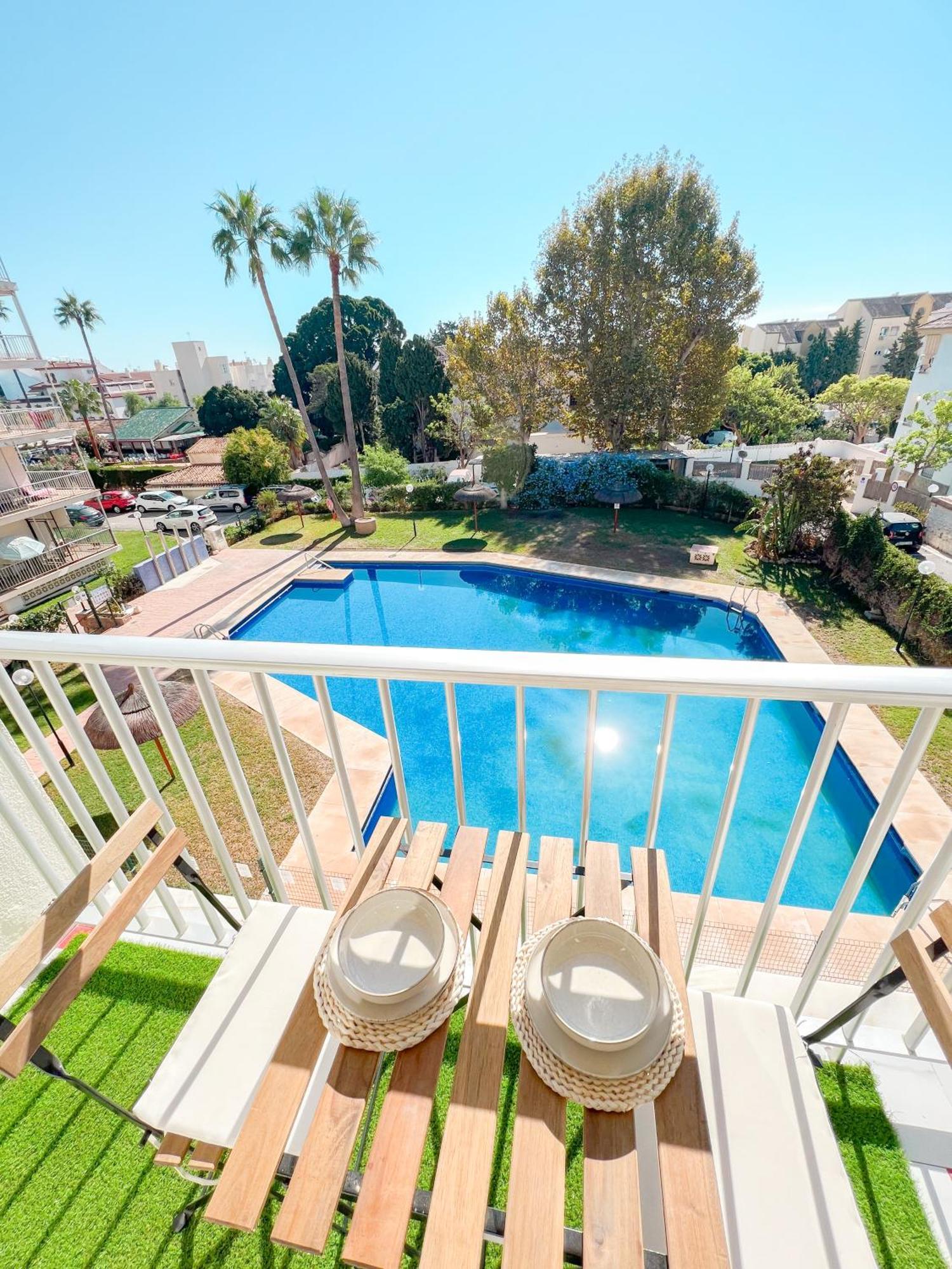Cozy & Sunny Carihuela Park Apartamento Torremolinos Exterior foto